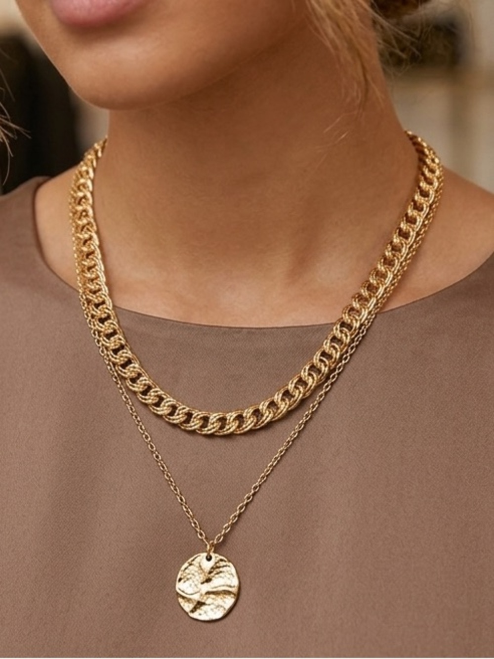 Forever 21 Gold Layered Curb Chain Necklace with Textured Pendant